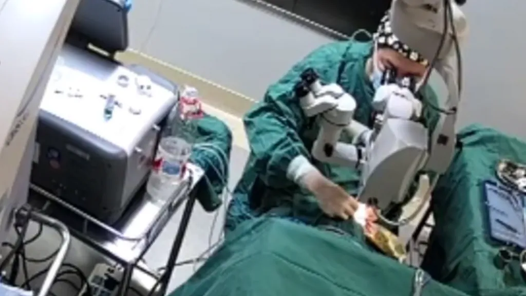 How Do I See a Doctor in China? 